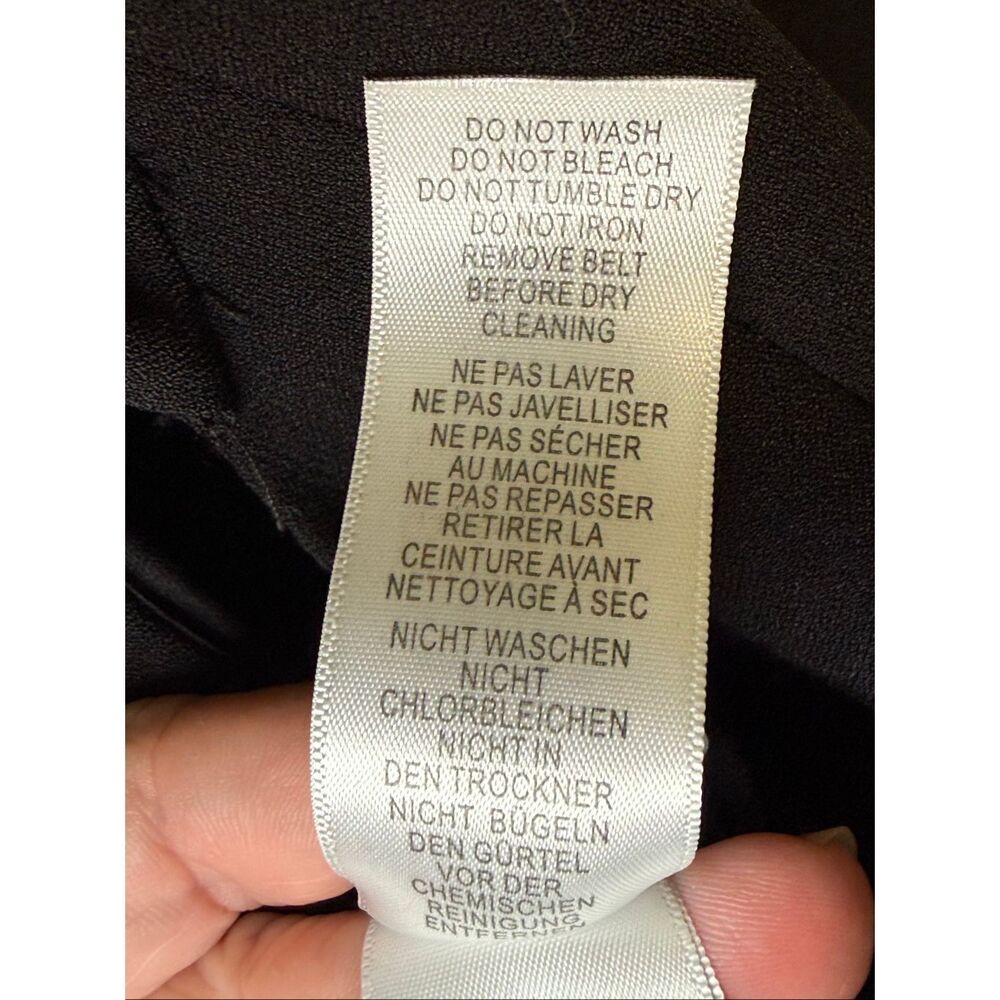 Adriana Papell Women’s scallop V-neck, capped sleeve black jumpsuit size 12 NWOT - Picture 10 of 11